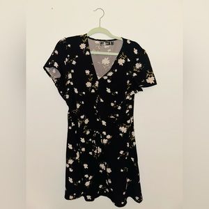 Misguided Black Floral Mini Dress - image 1